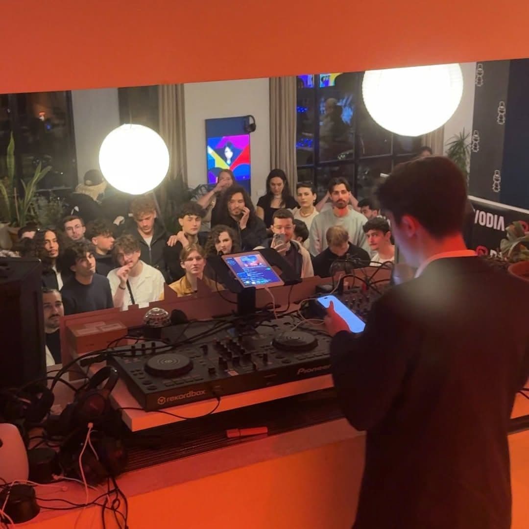 Conversations at Revodia Creator Night